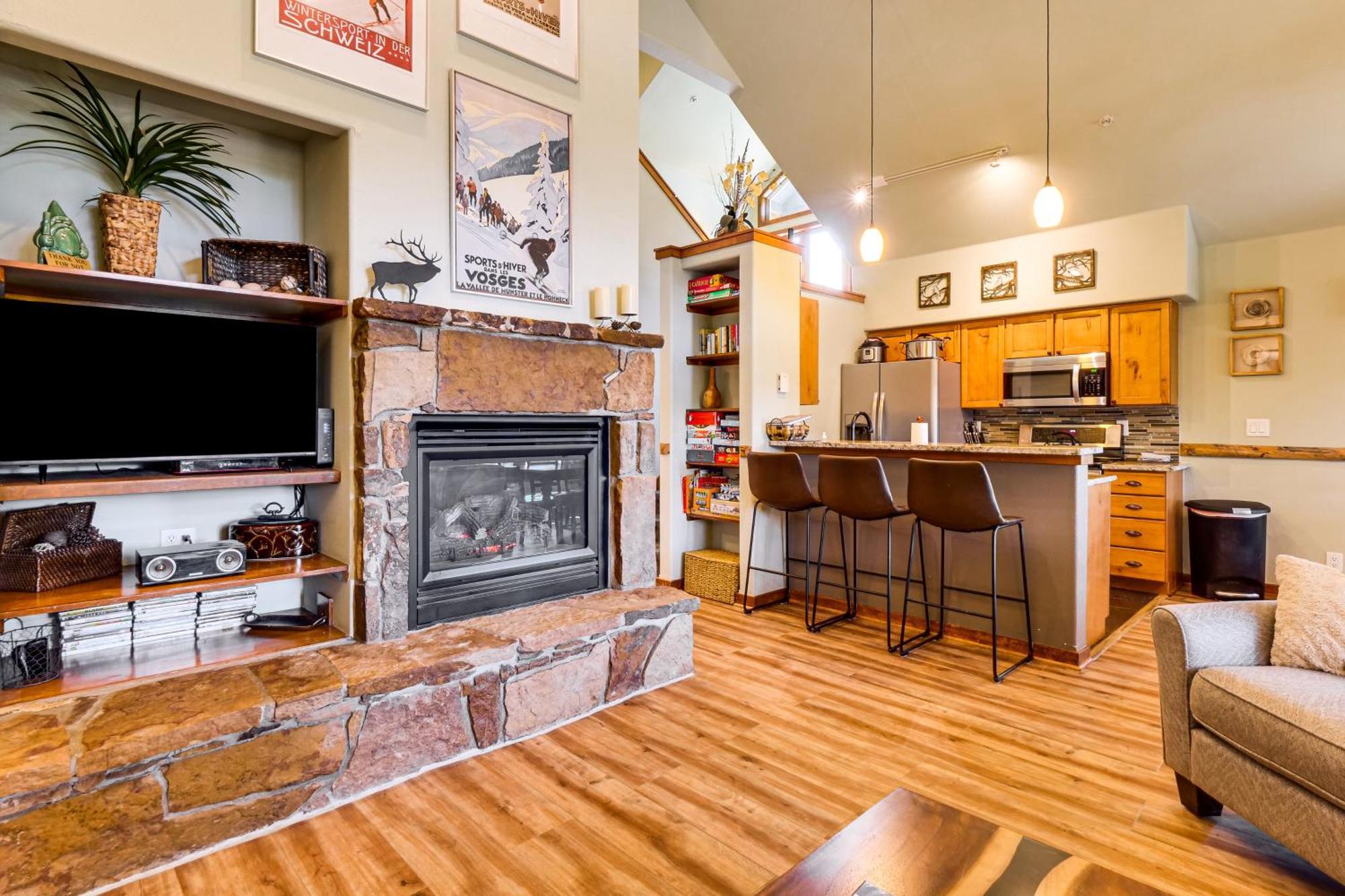Breck Condo With Pool And Hot Tub Access Walk To Lift Брекенридж Экстерьер фото